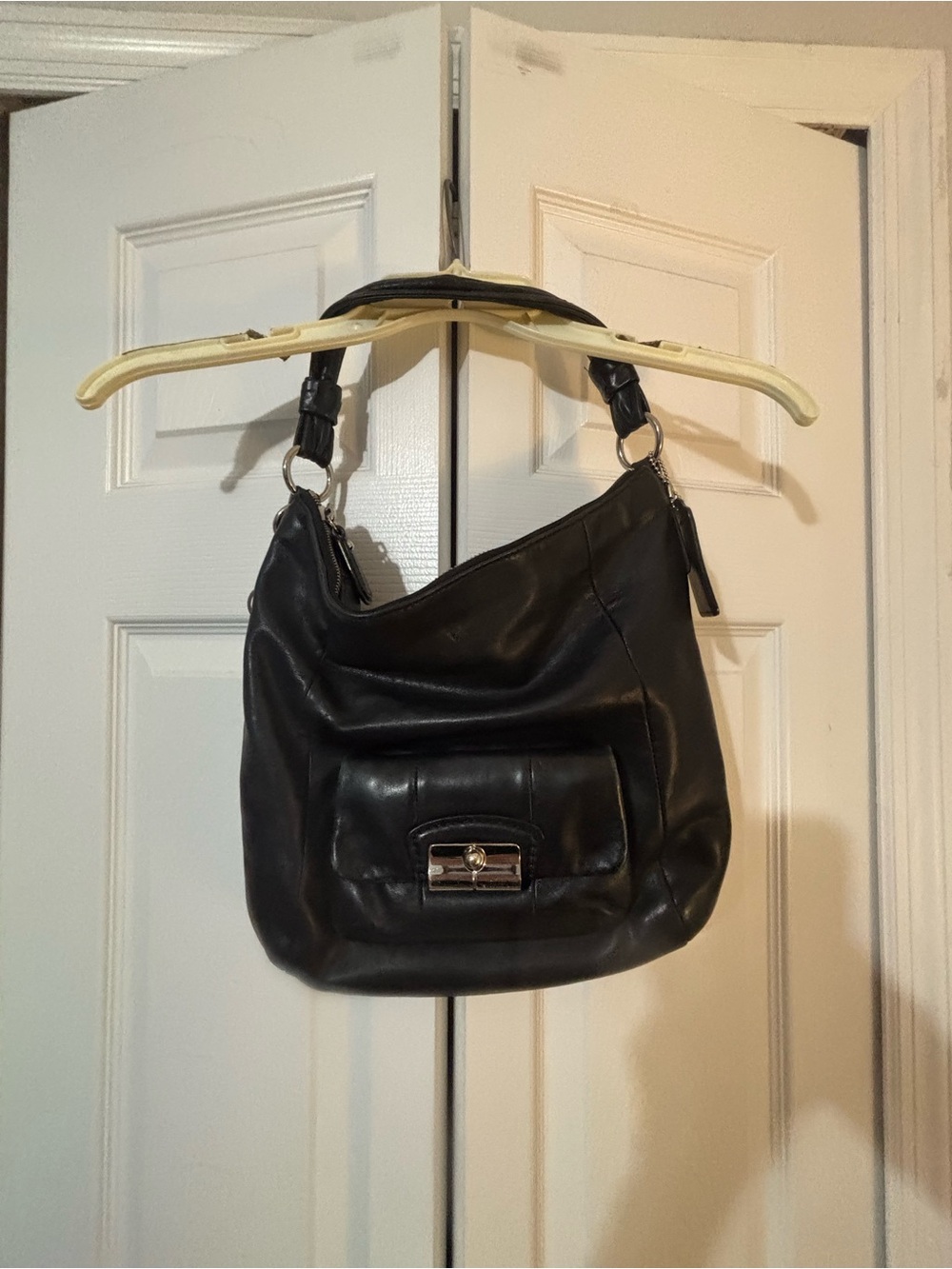 Vintage Coach Black Leather Shoulder Hobo Bag with Front Pocket